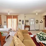 Maro House By Rentalspro - Nea Halkidiki * Flogita